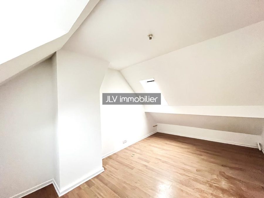 Maison à louer à Saint-Folquin, 95 m² — photo 3