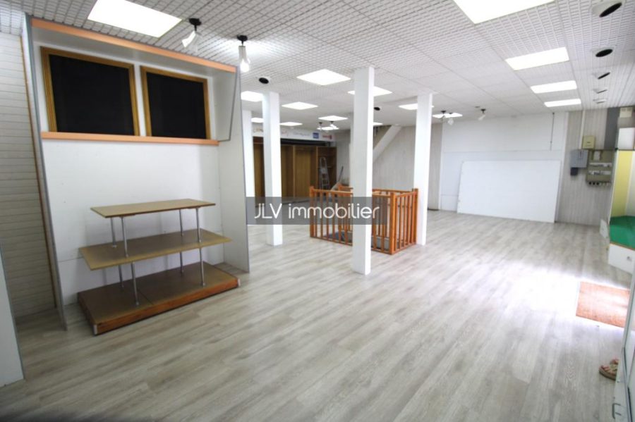 Immeuble à vendre à Gravelines, 191 m² — photo 2