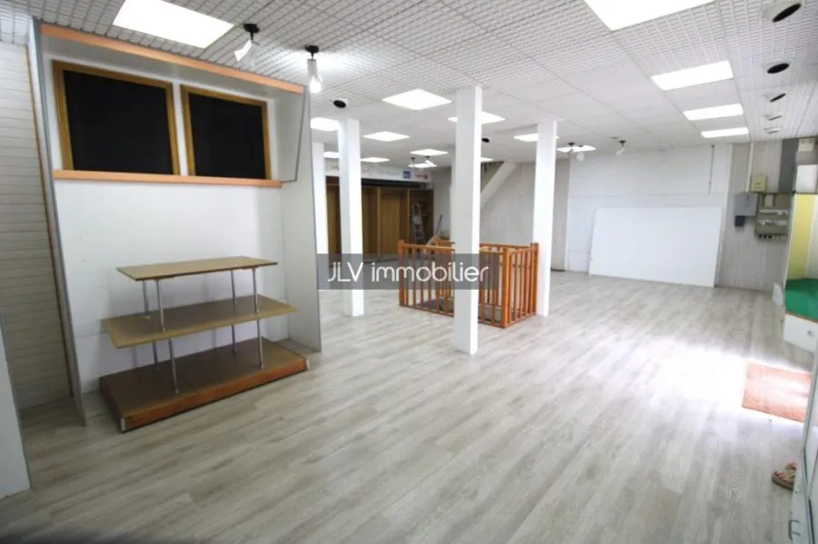 Immeuble à vendre à Gravelines, 191 m² — photo 2