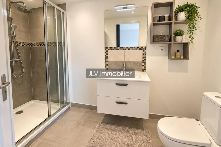 Immeuble à vendre à Loon-Plage, 218 m² — photo 2