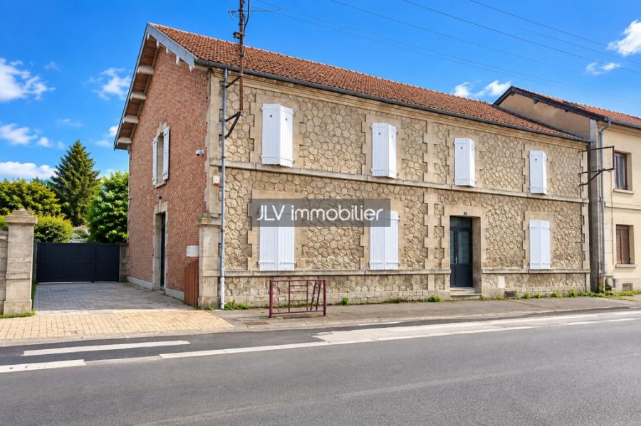 Maison à vendre à Pargny-sur-Saulx, 300 m² — photo 1